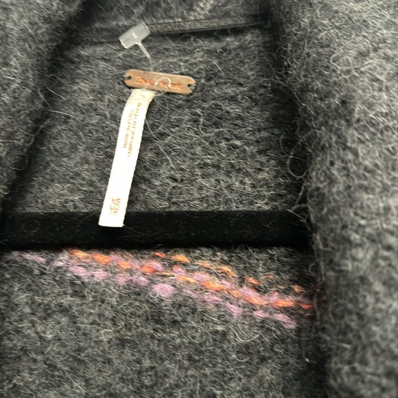 Free People - Picture 3 of 5